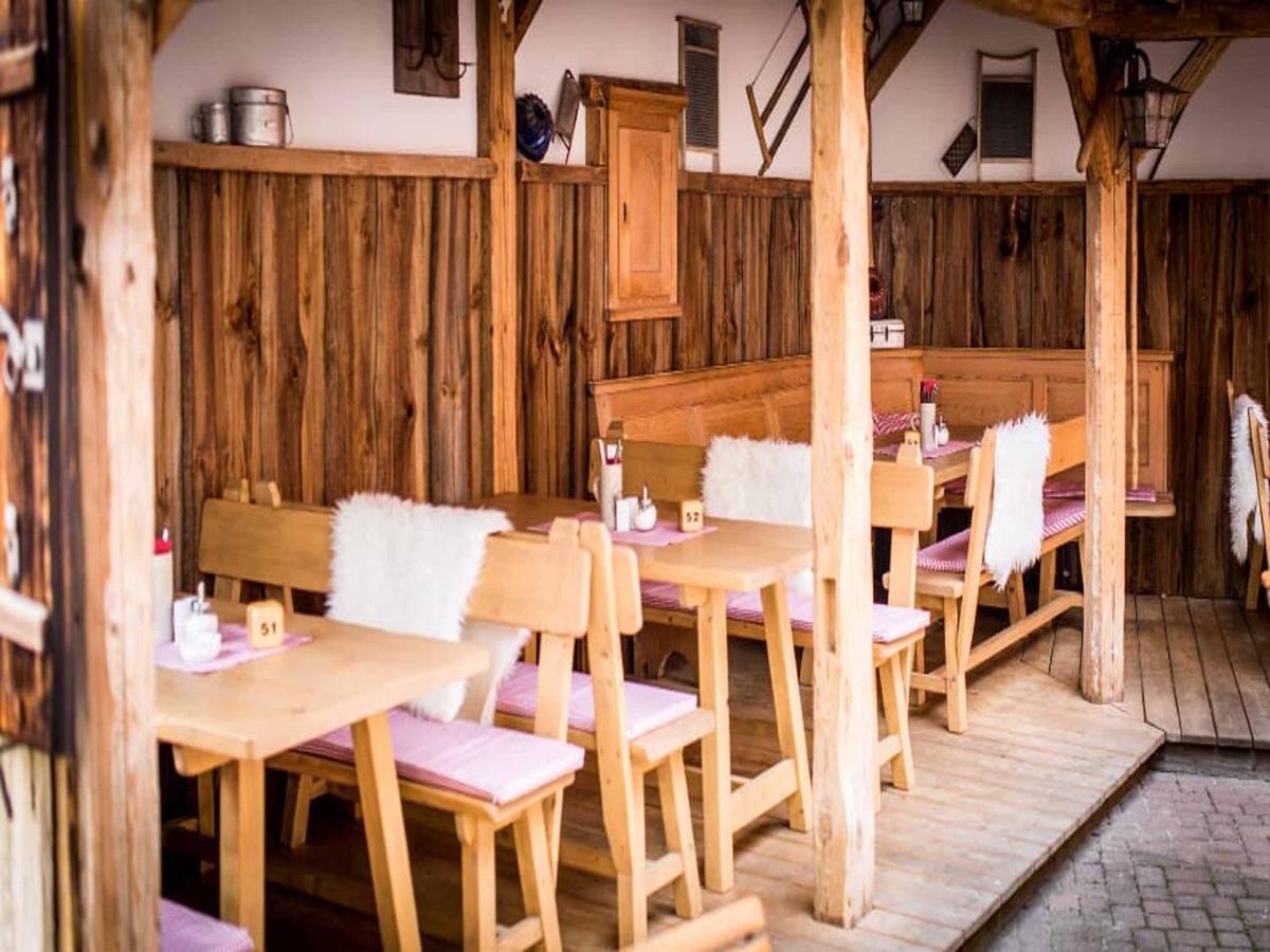 Da'Sporrer Hotel & Wirtshaus Нойнбург-форм-Вальд Екстер'єр фото