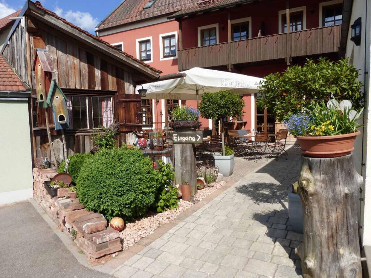 Da'Sporrer Hotel & Wirtshaus Нойнбург-форм-Вальд Екстер'єр фото